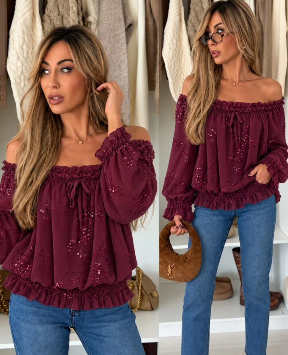 Blus med broderi och paljetter Vinröd