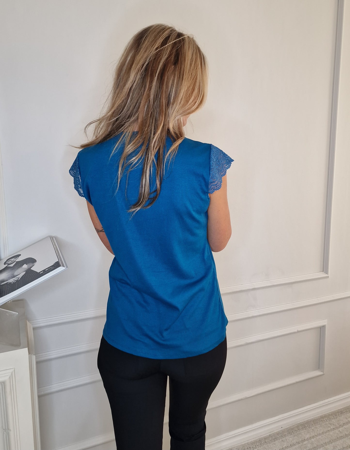 Extra stretchig Petrolblå ribbad t-shirt