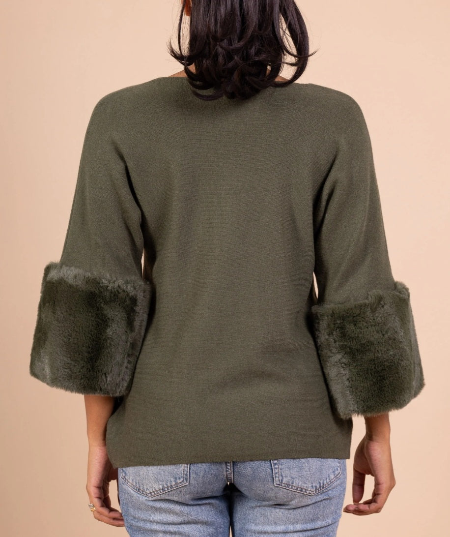 DORIAN TRÖJA MED PÄLSÄRMAR Khaki