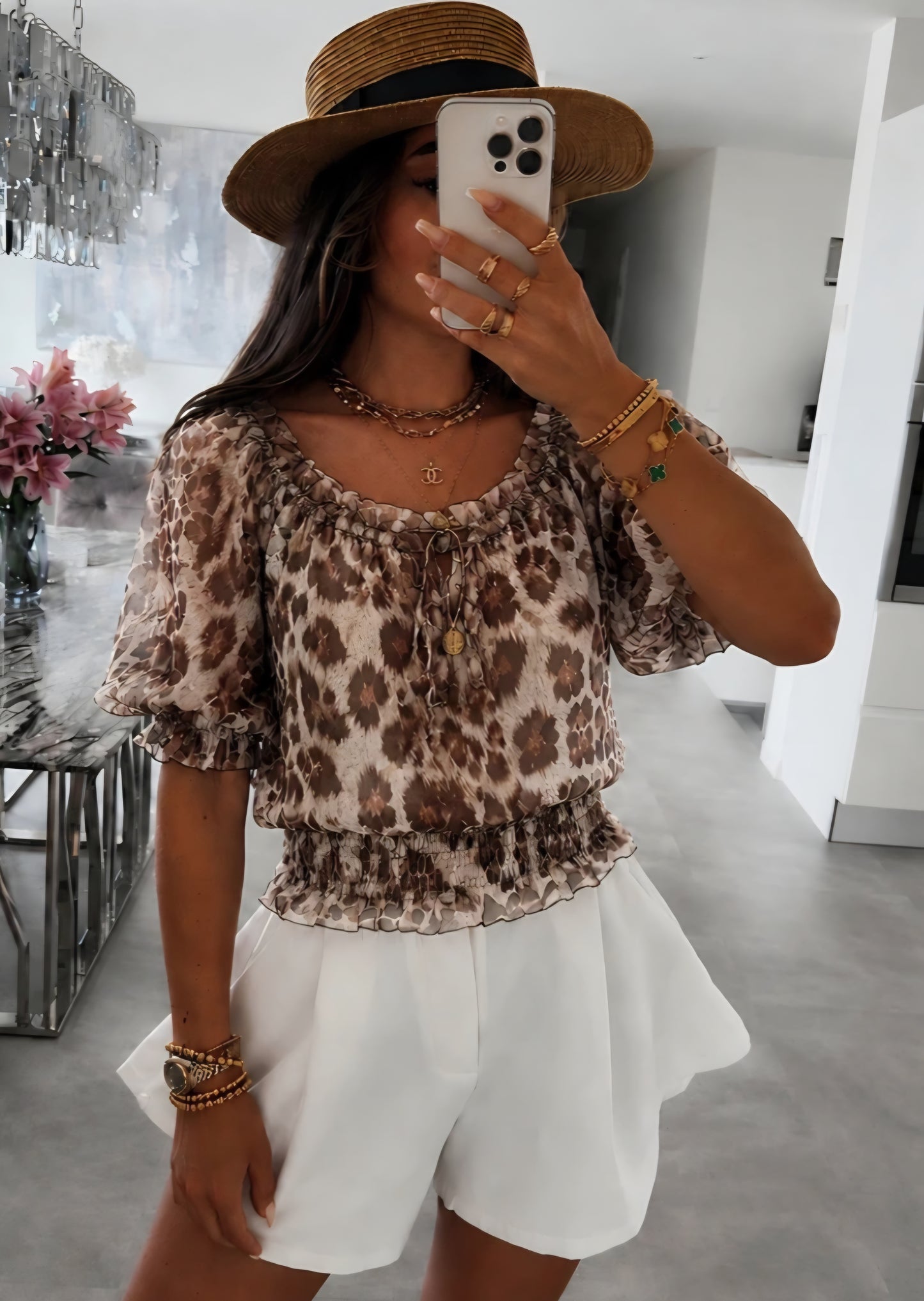 Böljande leopardmönstrad blus Ljus