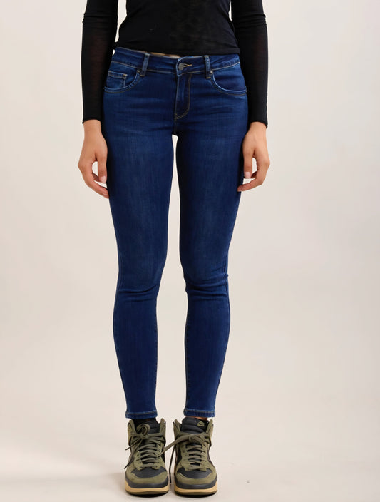 Toxik skinny push-up stretchjeans Mörk