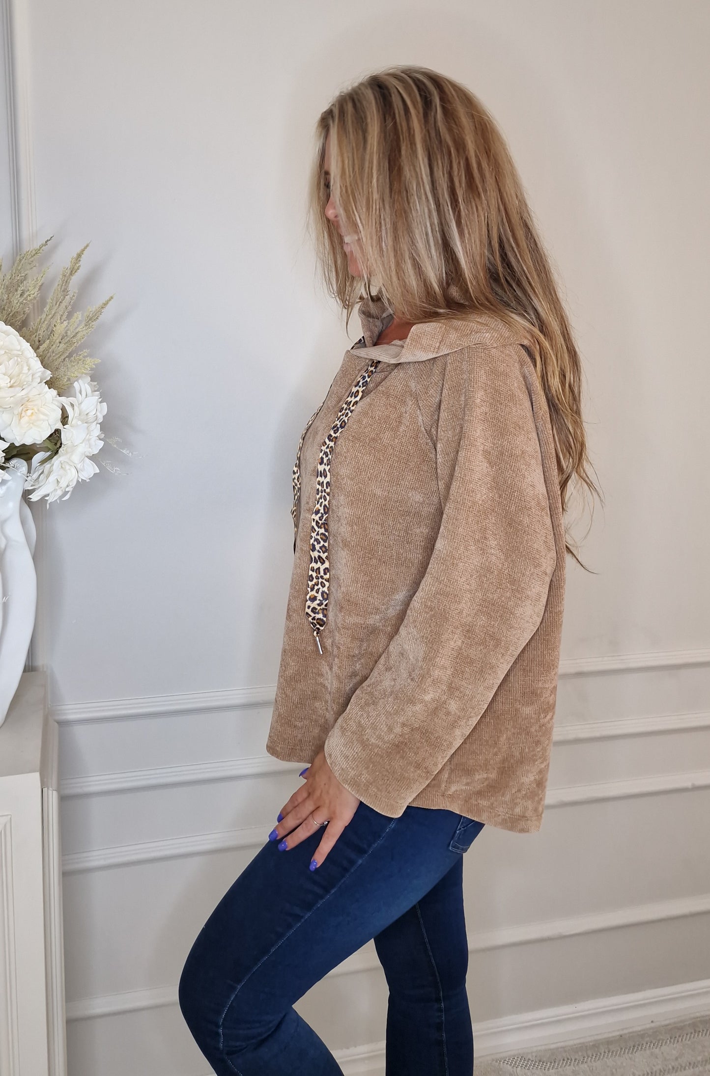 Hoddie Camel