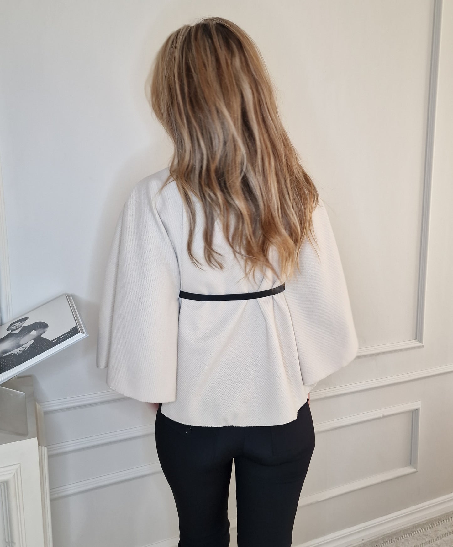Elegant Cape/Poncho with belt Beige