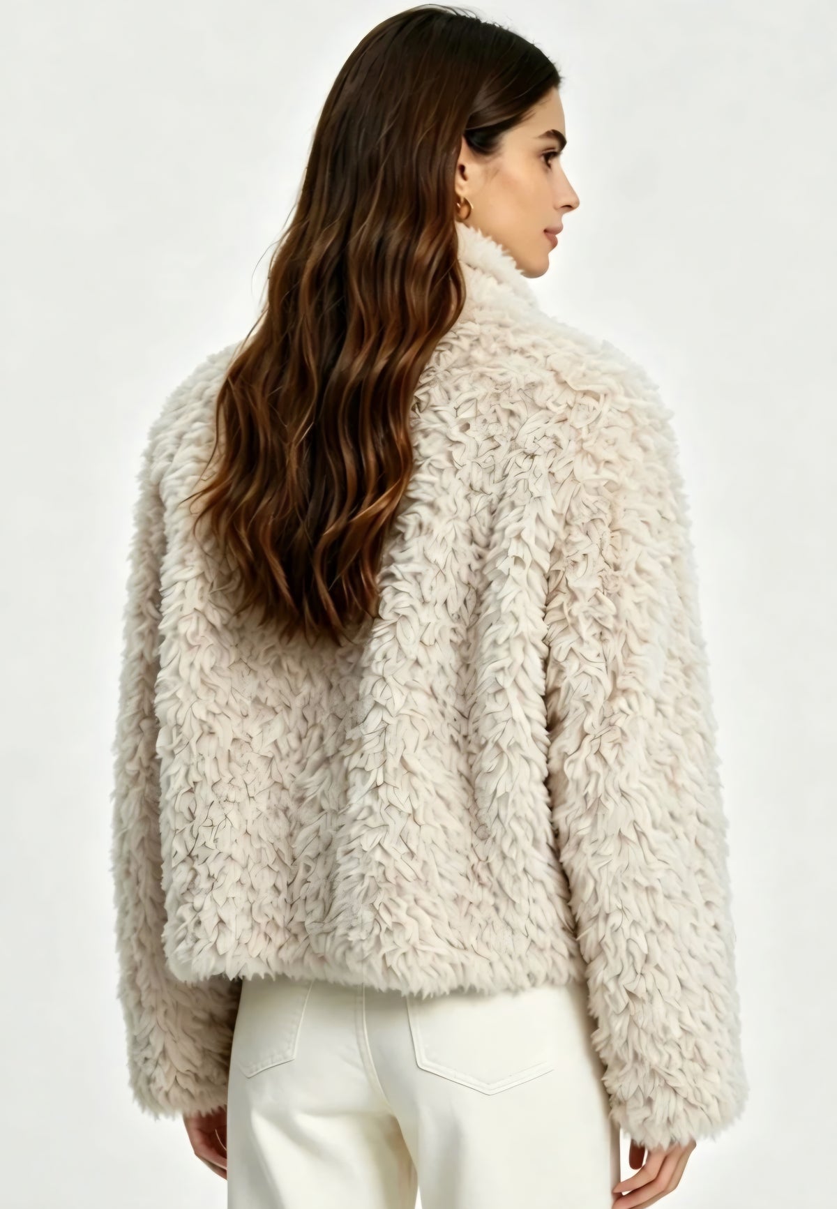 Fuskpälsjacka med hög krage Beige