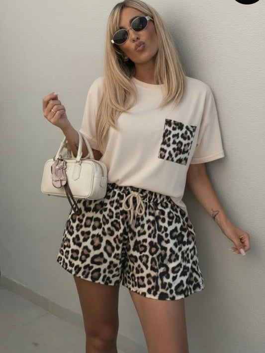 Leopardmönstrade shorts set, Beige