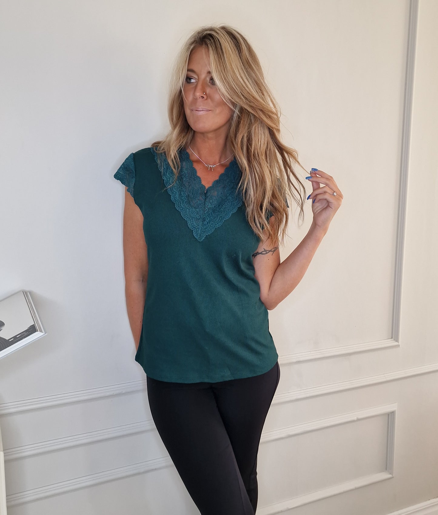 Extra stretchig Alpingrön ribbad t-shirt