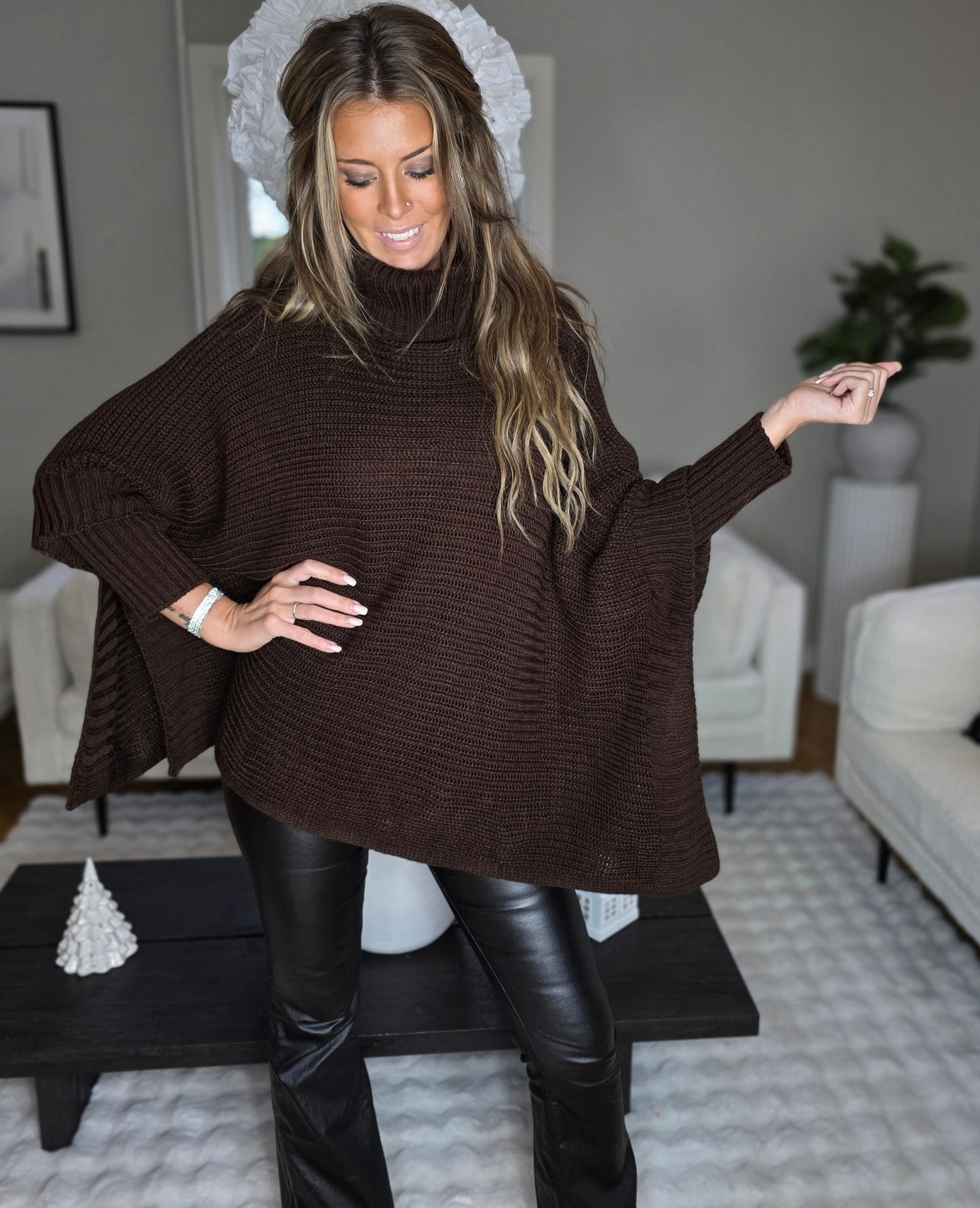 Polotröja poncho Brun