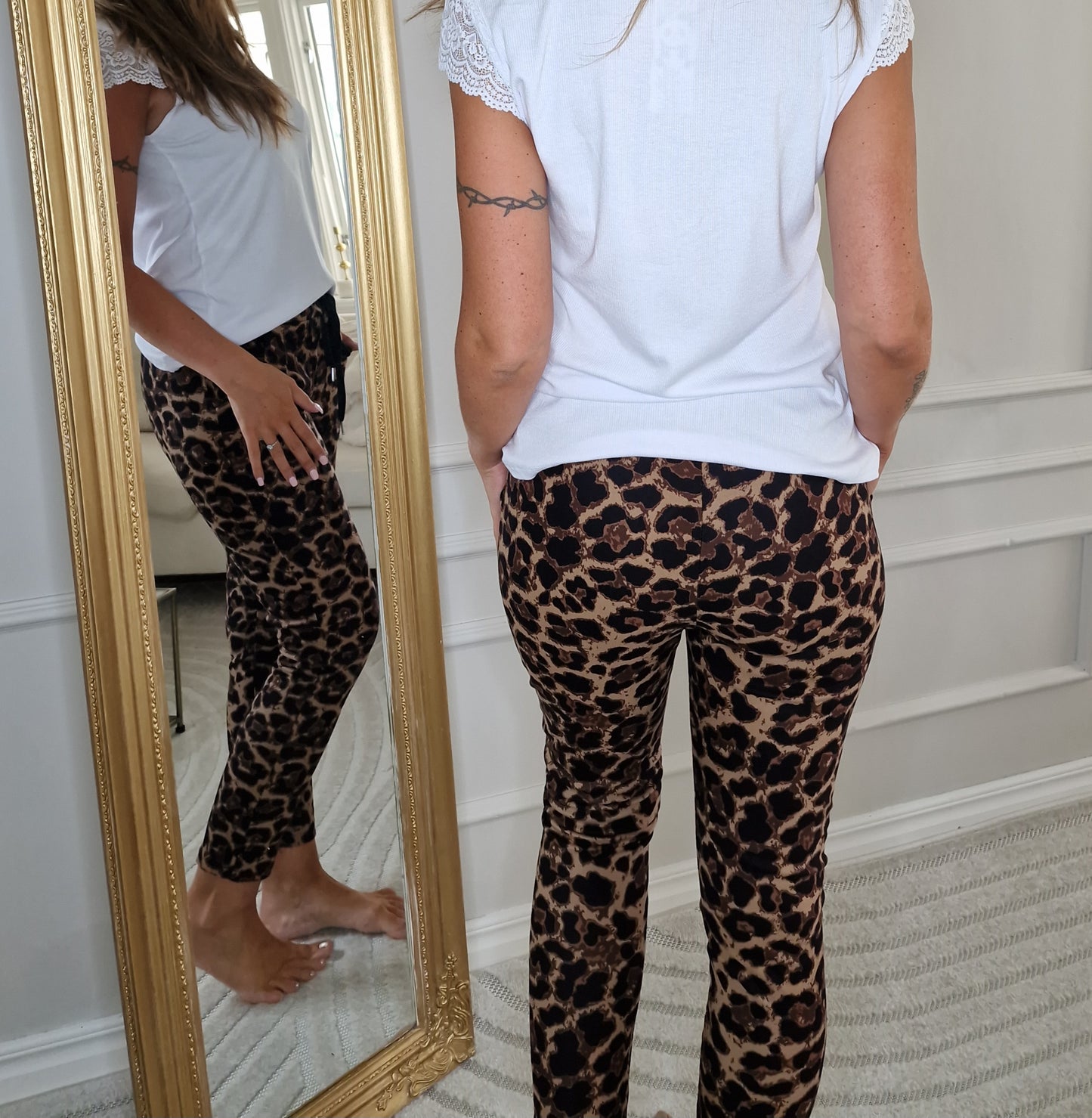 Extra stretchig Vit ribbad t-shirt