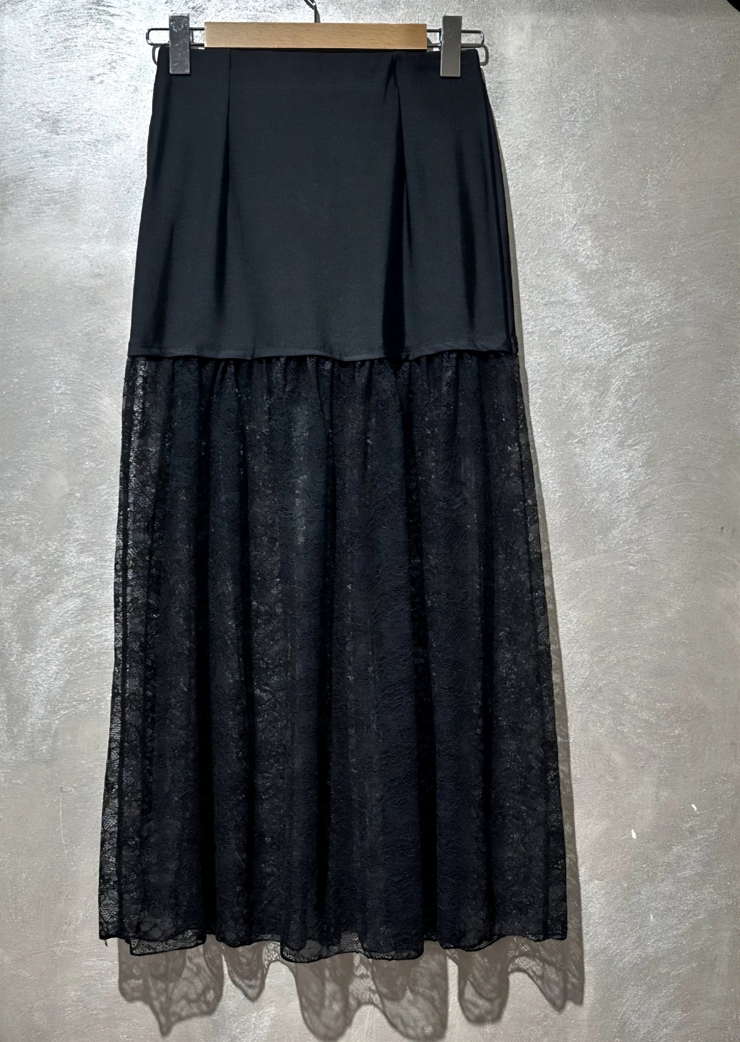 Kjol i stretchtyg med resår i midjan Svart