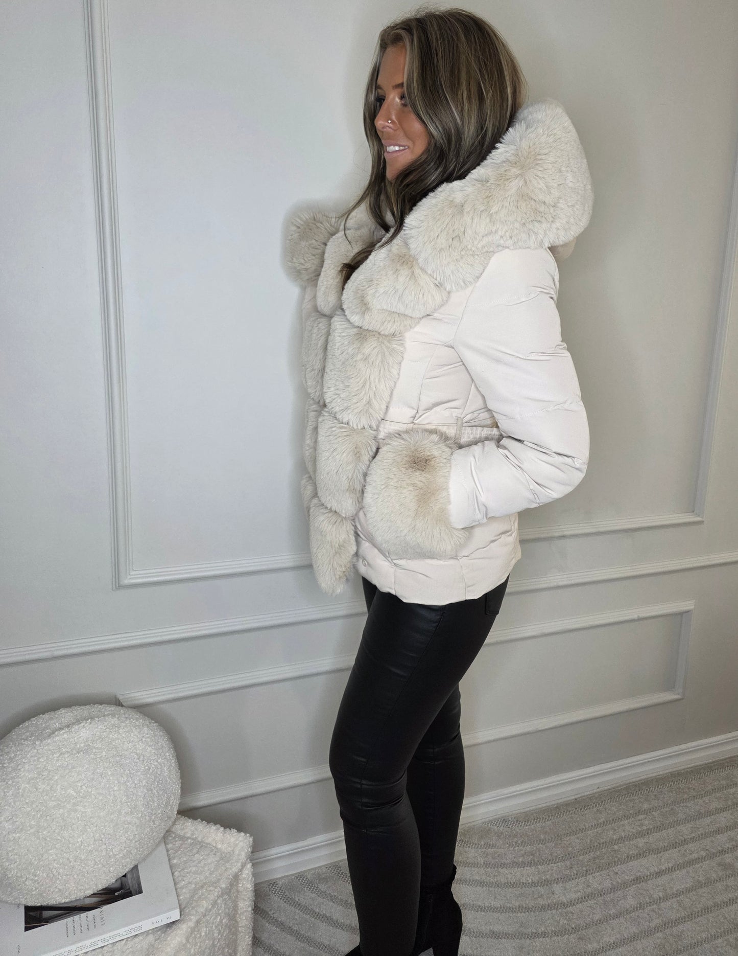 Dunjacka Ally med fuskpäls Beige