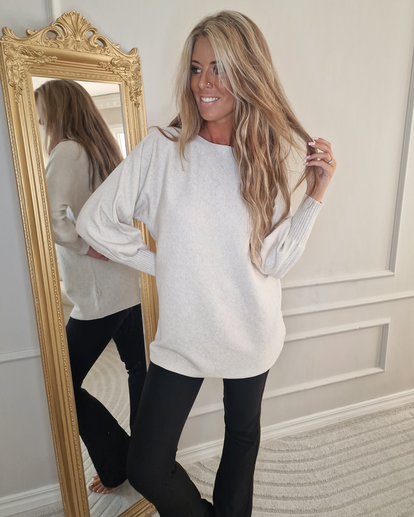 Tröja med rosettrygg offwhite