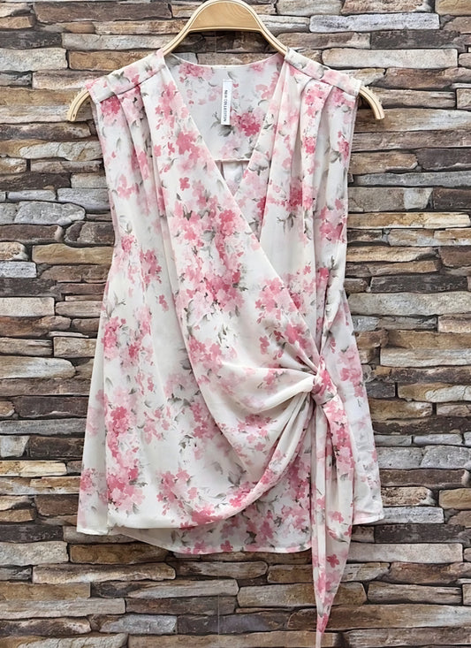 HALARA Blommig blus Rosa