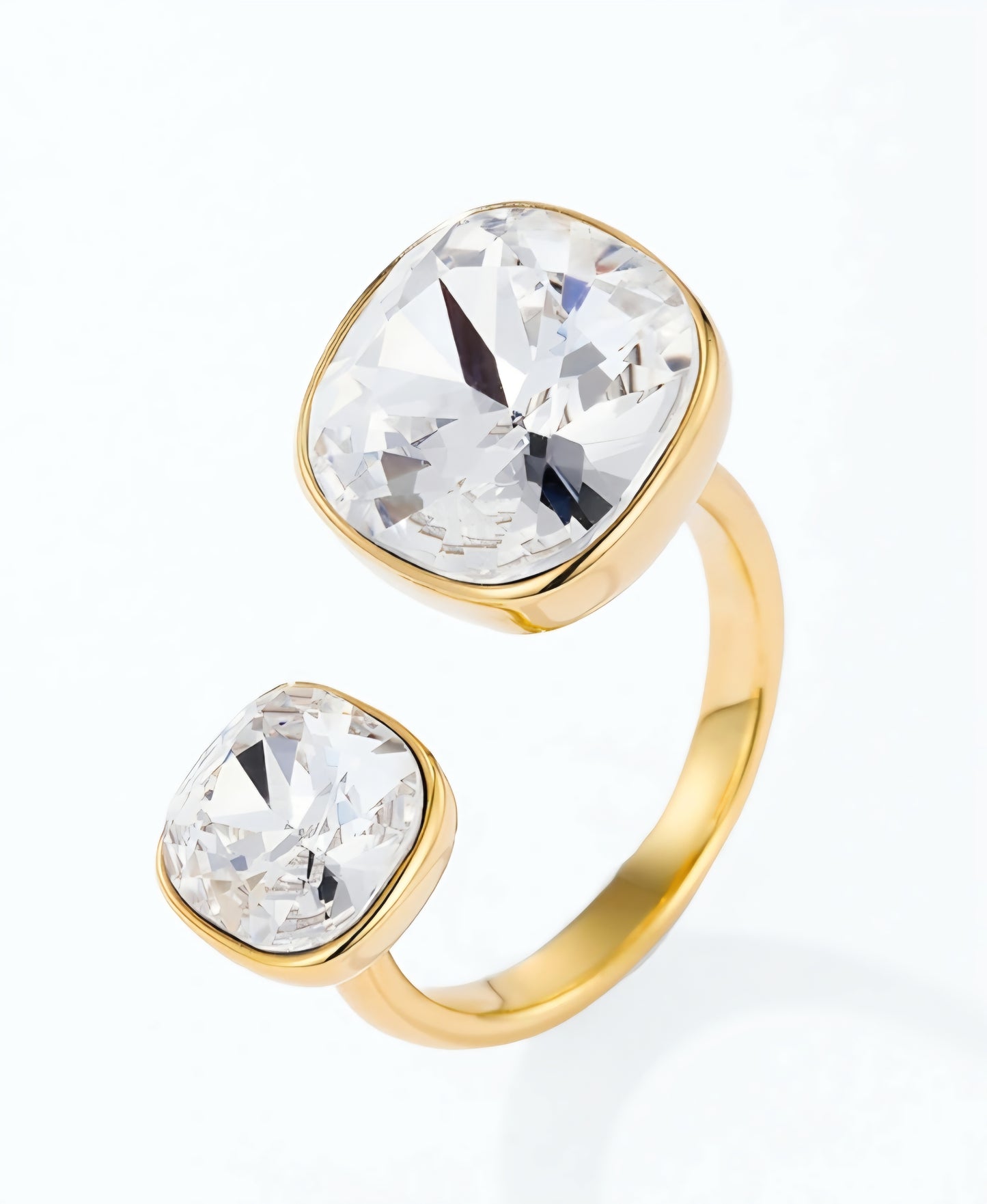 Öppen ring i rostfritt stål med kristaller Silver
