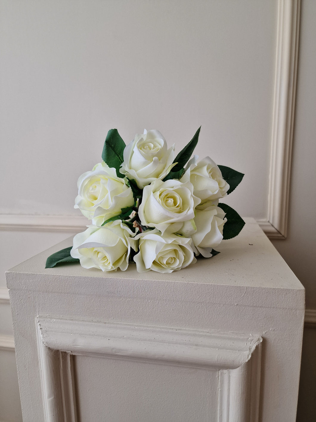 Rose bouquet white 22cm
