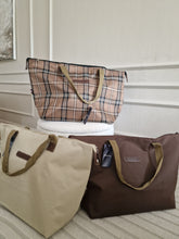 Load image into Gallery viewer, Bag BOZZINI brown with handle
