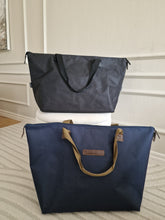 Load image into Gallery viewer, Bag BOZZINI Navy blue with handle
