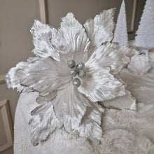 Ladda upp bild till gallerivisning, Blomma 50 cm offwhite
