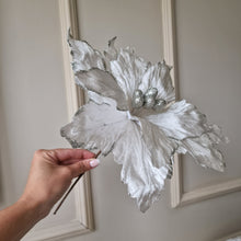 Ladda upp bild till gallerivisning, Blomma 50 cm offwhite
