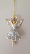 Ladda upp bild till gallerivisning, Ballerina - Ornament 12cm
