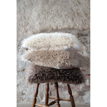 Ladda upp bild till gallerivisning, Kuddfodral Curly Brun 2-pack
