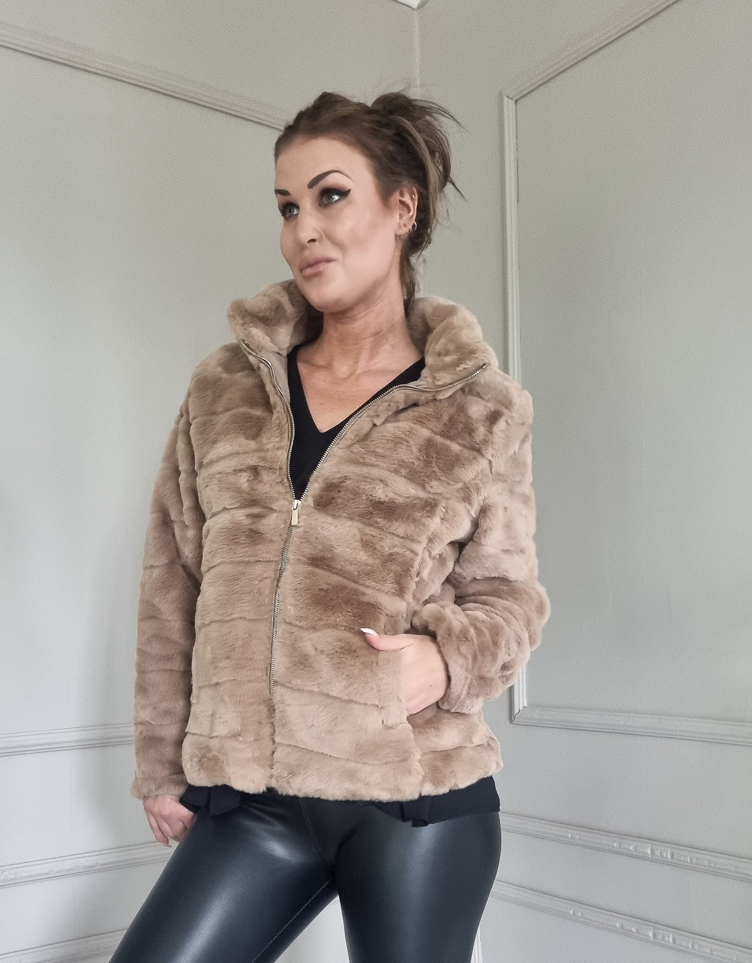 Jacka Taupe Päls Fake fur