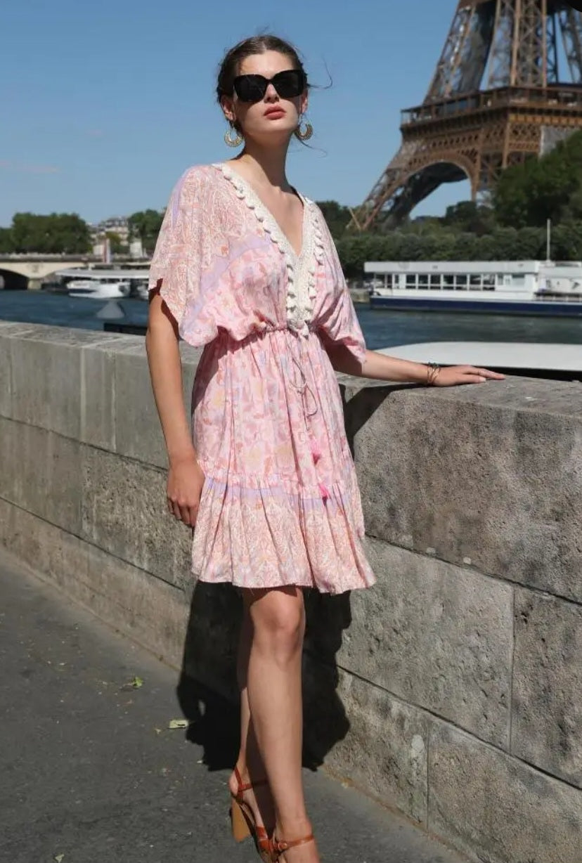 Viskos klänning detaljer Rosa