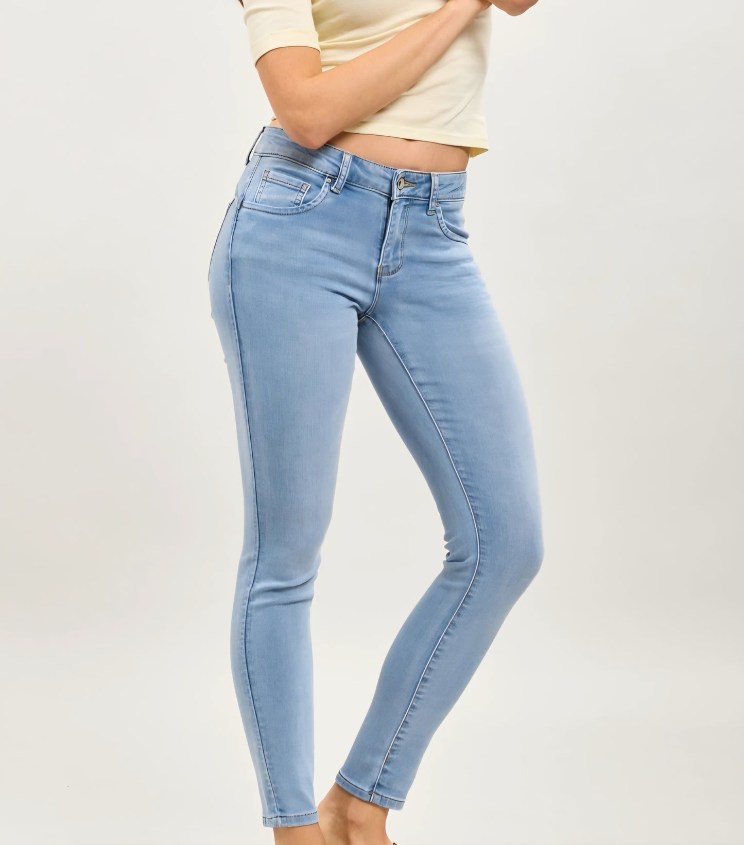 Toxik superstretchiga push-up joggingjeans