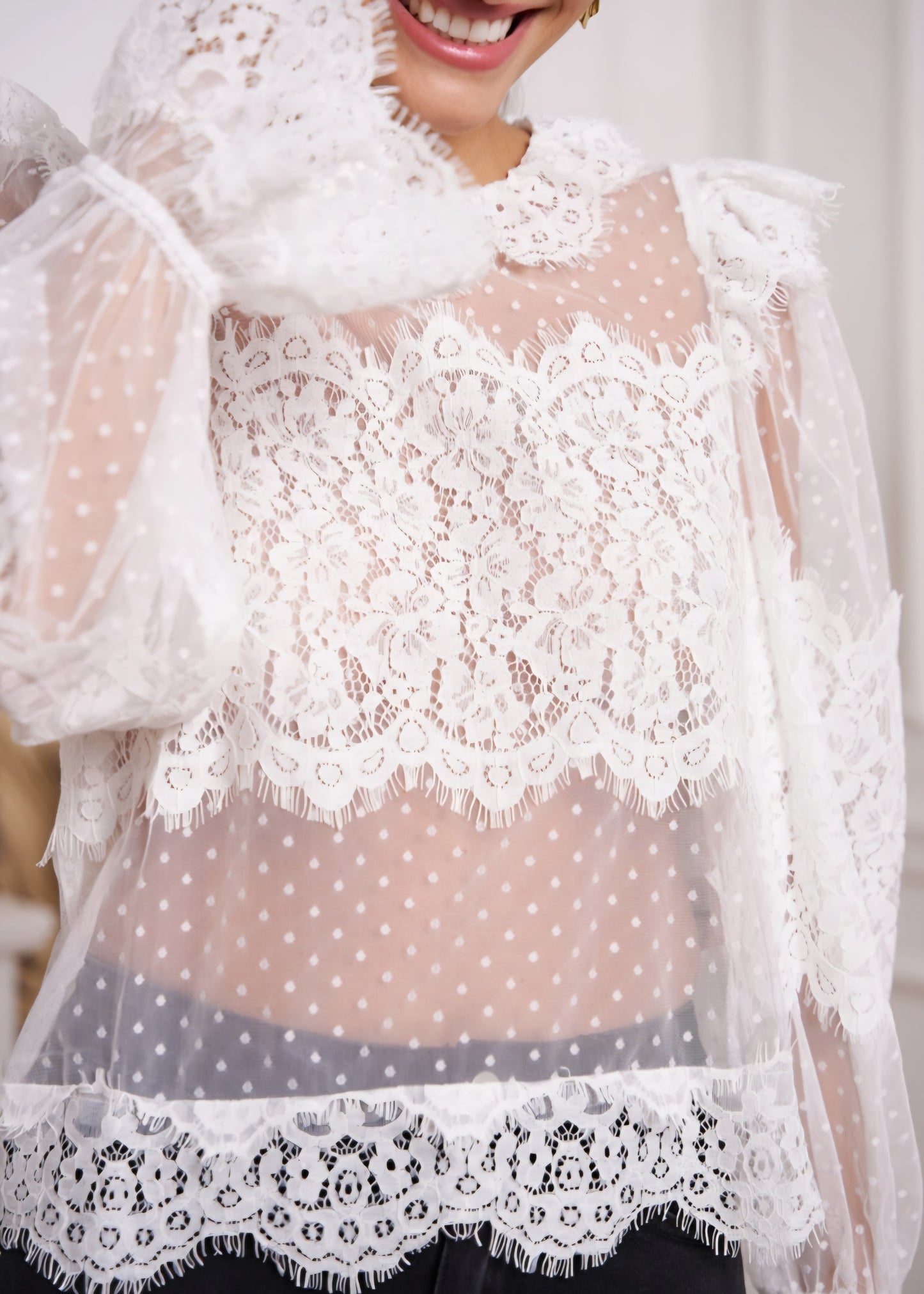 Blus med spetskrage Naomi Vit