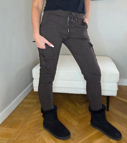 Mirakel byxa Cargo/fickor Coffee