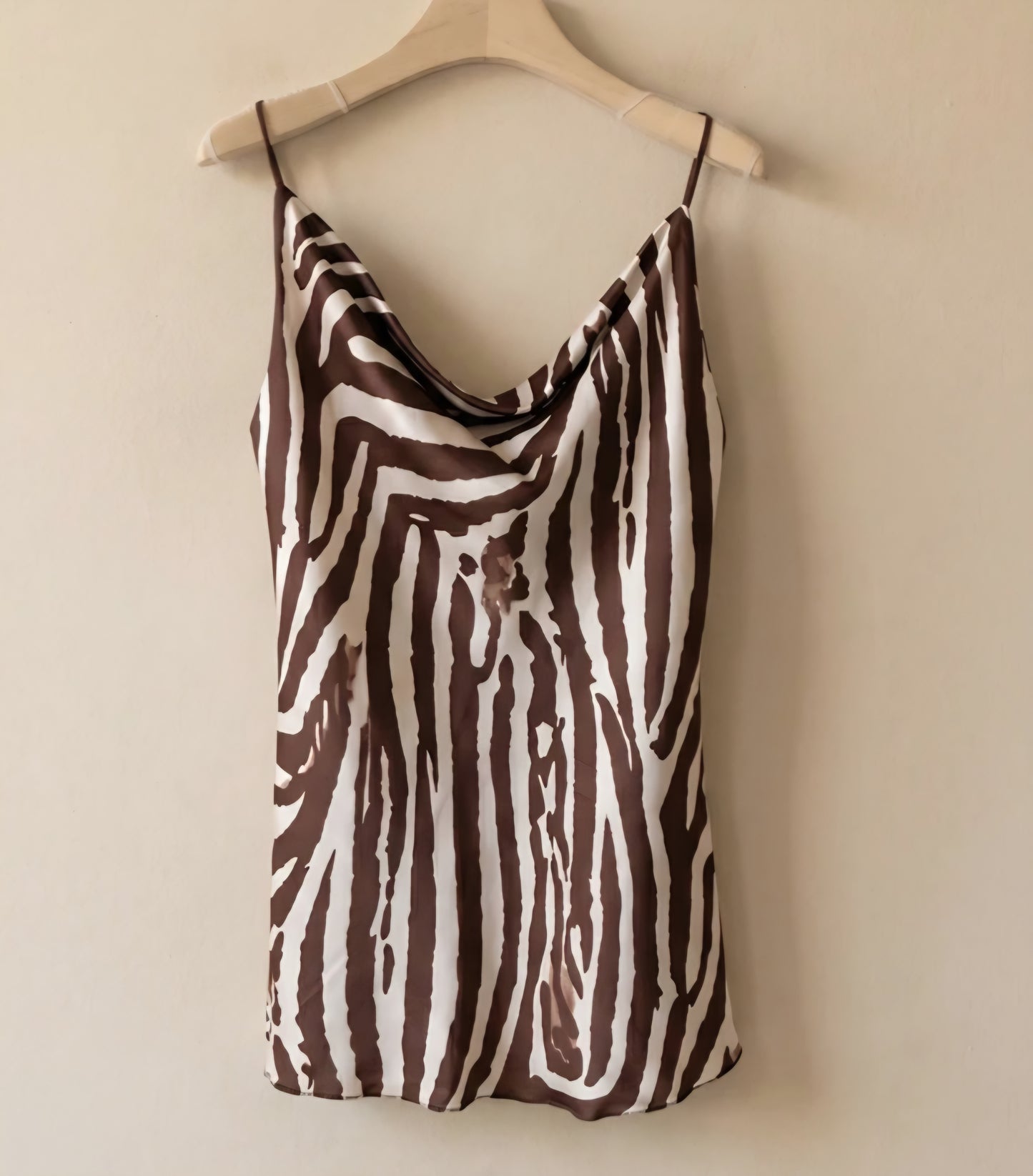 Satin topp med zebramönster Brun