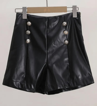 Shorts i konstläder Svart