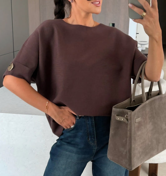 Finstickad t-shirt Brun gyllene knappar