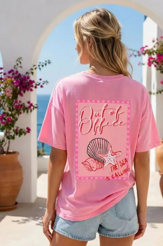 T-shirt med texten "Frånvaro" Rosa