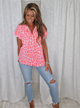 Ladda upp bild till gallerivisning, Bomullsblus Leopard Rosa
