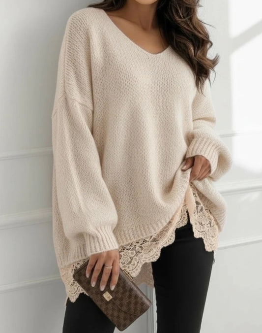 Stor v-ringad tröja med spets Beige