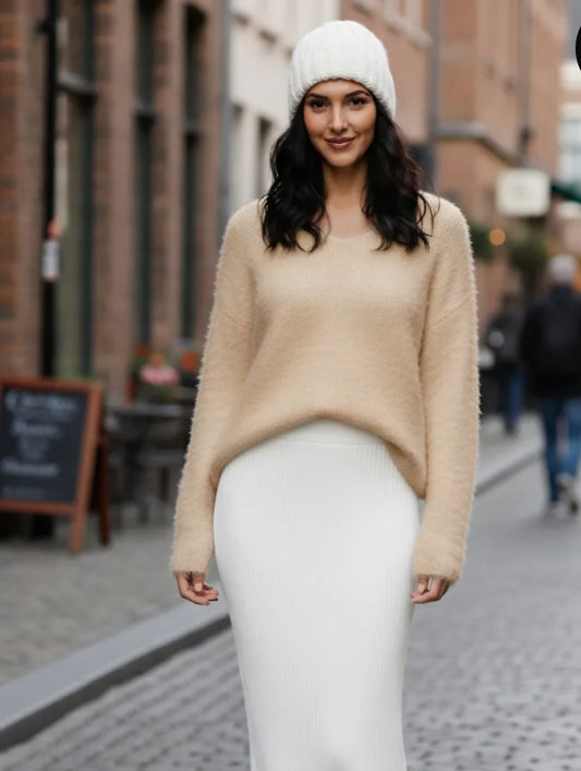 Supermjuk tröja med v-ringning Beige