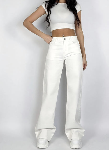 EXTRA LÅNGA Jeans med vida ben och medelhög midja Vit