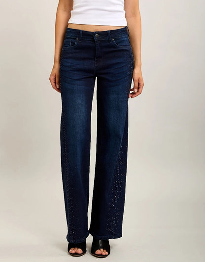 Toxik raka, stretchiga jeans med strass Mörkblå