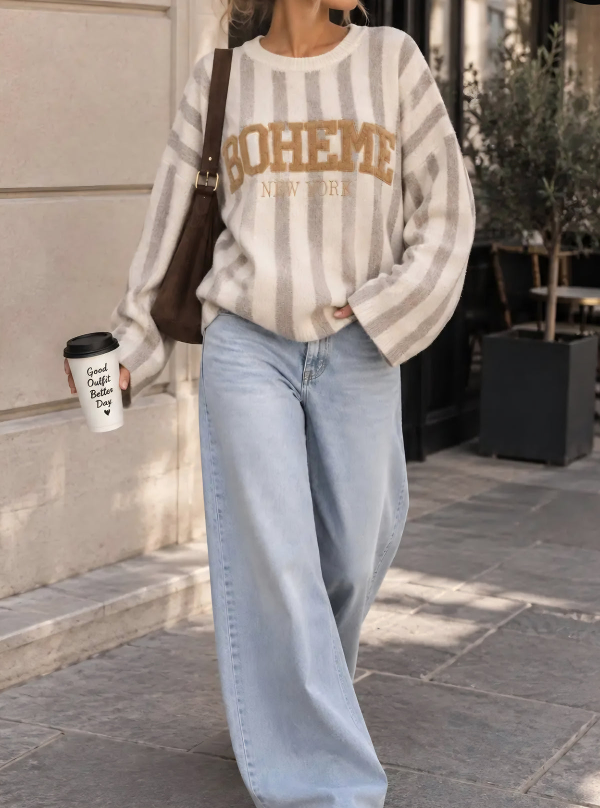 Boheme randig stickad tröja med broderi Beige