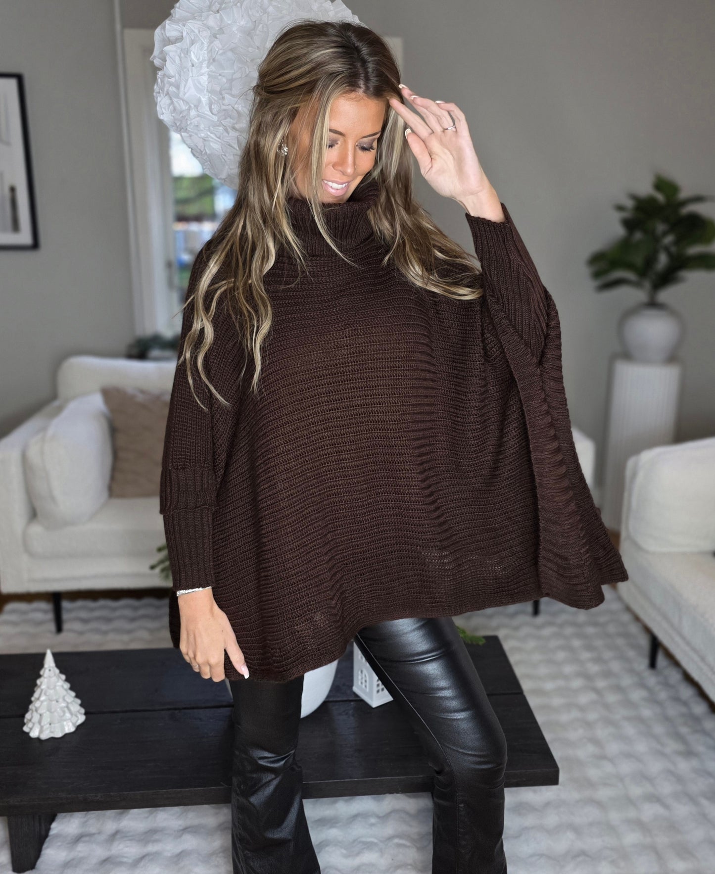 Polotröja poncho Brun