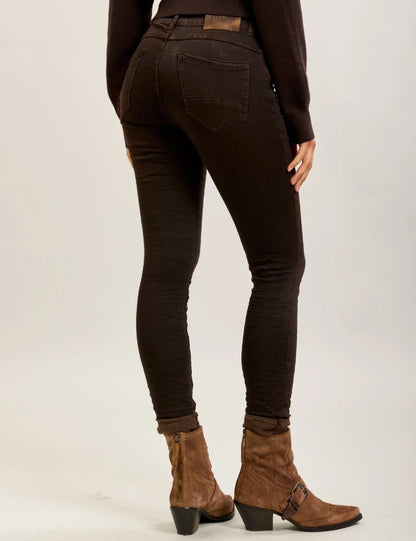 Toxik slim fit jeans med superstretch Brun