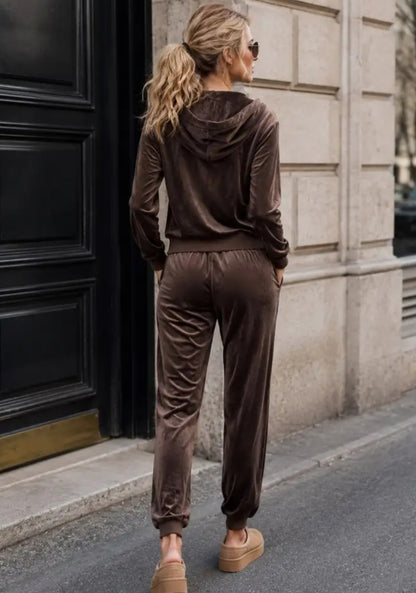 Sammetsjoggingset – Elegant och bekvämt Brun