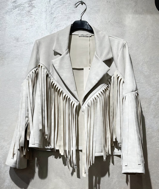 Bohemisk mockajacka med fransar beige