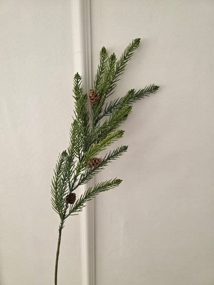 Grankvist med kottar 85 cm