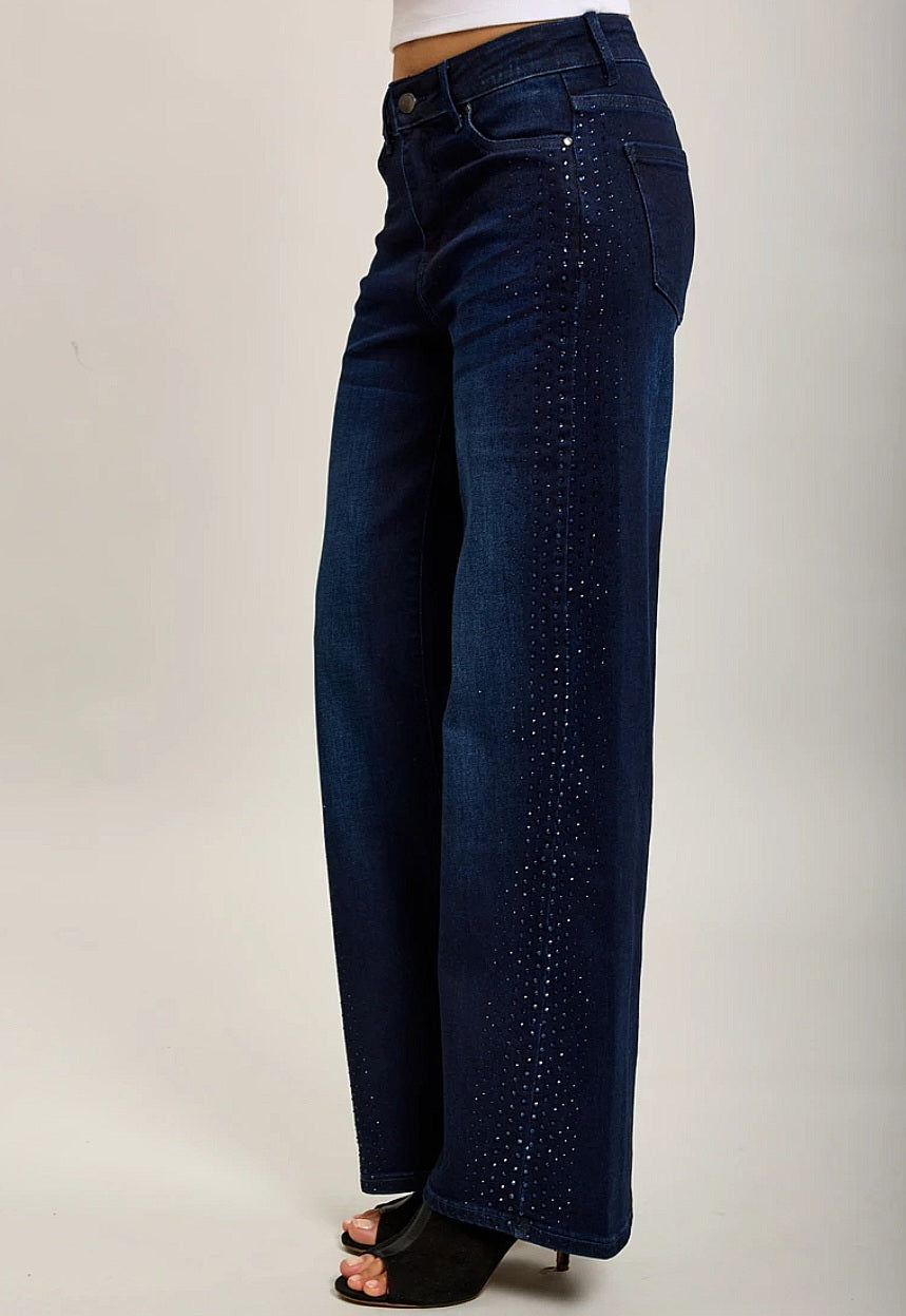Toxik raka, stretchiga jeans med strass Mörkblå