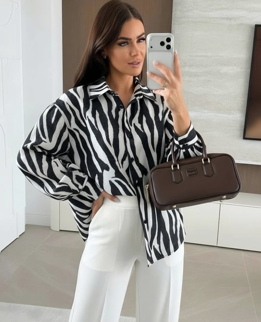 Stor zebramönstrad skjorta Svart