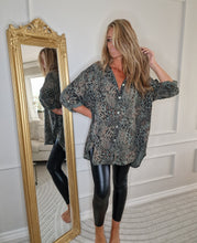Ladda upp bild till gallerivisning, Leggings i konstläder Svart
