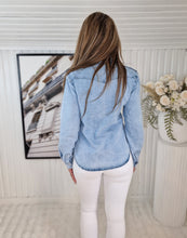 Load image into Gallery viewer, Jeansskjorta Elvira
