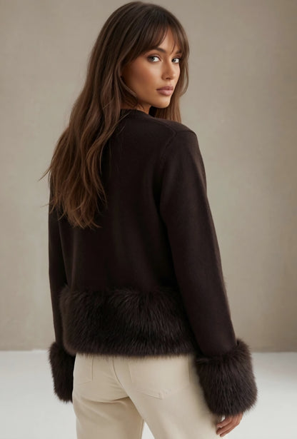Rosie Cardigan, knäppning, med mjuk fuskpäls Brun