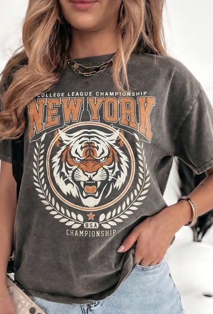 Blekt tryckt t-shirt New york